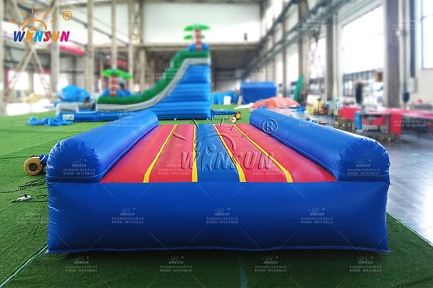 Inflatable tricking mat