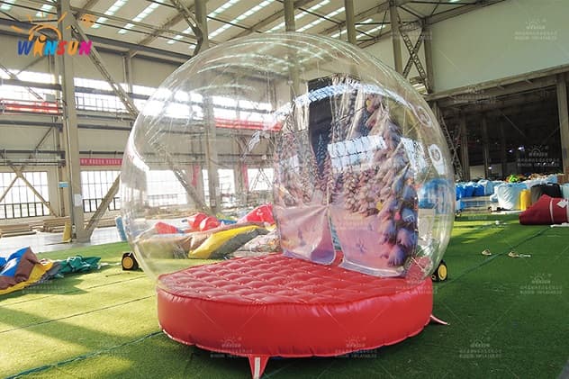 Outdoor Inflatable snow globe photo booth