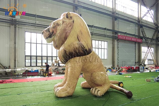 Digital Printed PVC Vinyl Inflatable Lion Sculpture